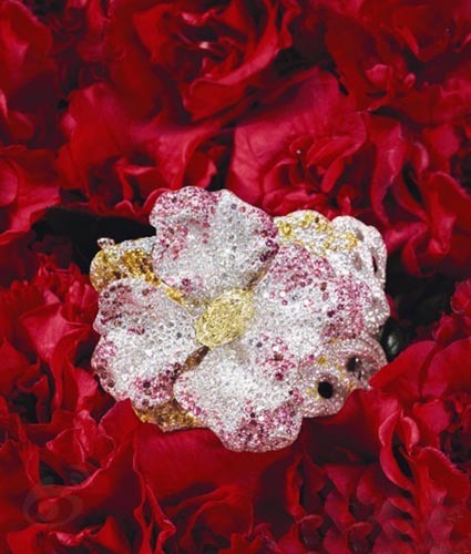 Cindy Chao 钻石配彩色宝石杜鹃形“夏至手环”