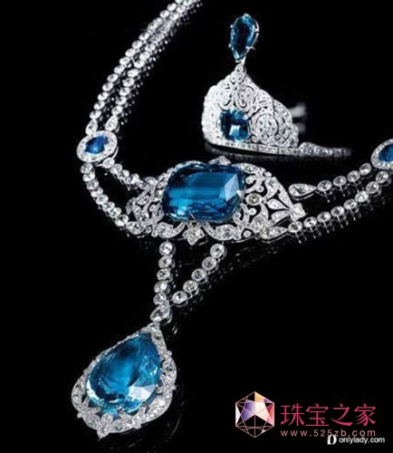 奥尔加公主的海蓝宝石钻石皇冠、项链