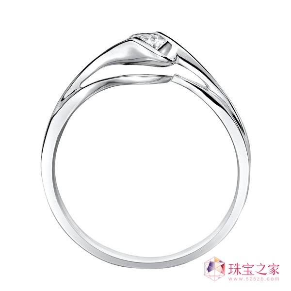 六福珠宝推出全新2013婚嫁系列珠宝