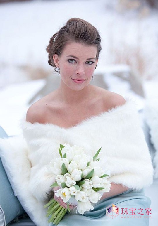 珠宝助力打造冬日婚礼，让飘雪季更完美