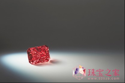 力拓集团在亚洲举办其最大的红钻石展览